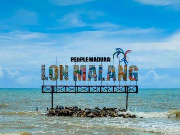 Pantai Lon Malang, Lokasinya Tak Seperti Namanya! Dimana?