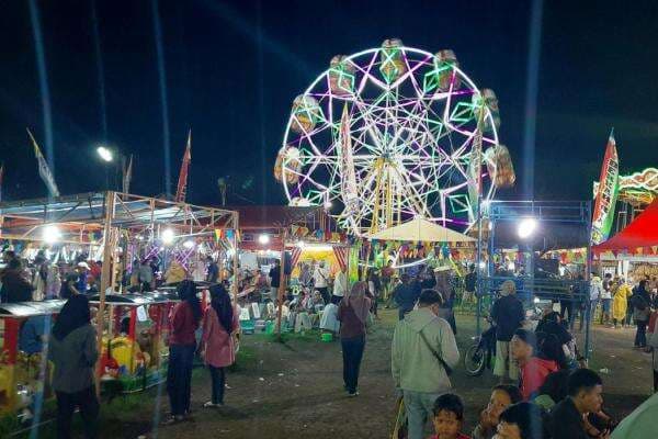 Satu Minggu Pelaksanaan, Pasar Malam di Alun-Alun Sukoharjo Selalu Penuh