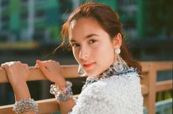 Chelsea Islan, Dipuji Tunangan Habis-habisan