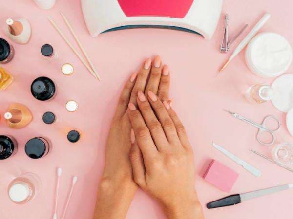 Ini Cara Menghilangkan Lem Kuku dari Kulit, Ternyata Mudah!