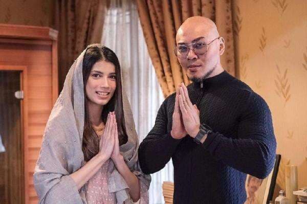 Pesona Sabrina Chairunnisa Kenakan Hijab, Netizen: Cepetan Dihalalin Mas Deddy