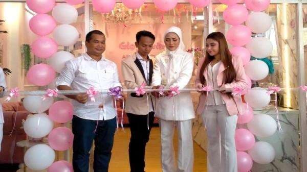 Selebgram Indramayu Geluti Bisnis Klinik Kecantikan, Buka Gloglowing Aesthetic Cabang Haurgeulis
