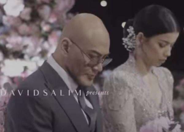 Resmi Nikahi Sabrina, Deddy Corbuzier Berikan Mas Kawin 66 Gram Emas dan Uang Tunai 2022 Dolar Singapura