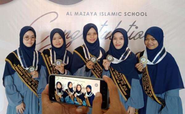 Masya Allah… 5 Lulusan Al Mazaya Islamic School Hafal 30 Juz Alquran