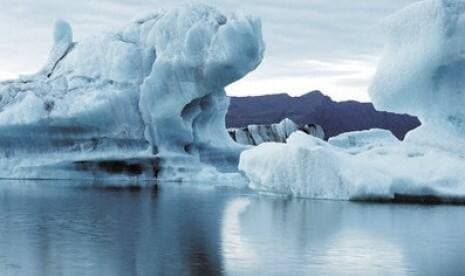 Kutub Utara Vs Kutub Selatan, Mana yang Lebih Dingin?