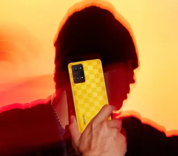 realme GT NEO 3T: Harga Lebih Terjangkau, Didukung Snapdragon 870 5G dan 80W SuperDart Charge