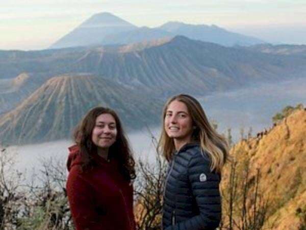 Selain Borobudur, Berfoto di Gunung Bromo Juga Dikenakan Tarif Mahal! Sejuta Sekali Foto!