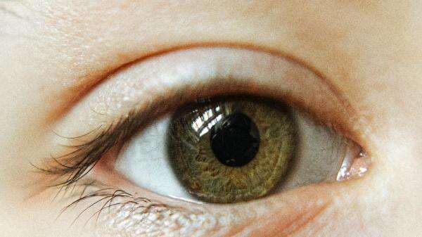 Arti Kedutan Mata Kanan Atas Menurut Islam, Begini Kata Habib Usman Bin Yahya