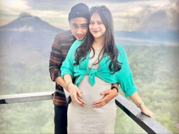 Istri Hamil Temukan Kecoa di Dalam Makanan, Lutfi Agizal Murka Kecam Pihak Restoran Istri Hamil Temukan Kecoa di Dalam Makanan, Lutfi Agizal Murka Kecam Pihak Restoran