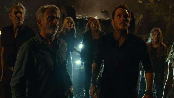 [Review] Jurassic World: Dominion – Penuh Nostalgia, tapi Absurd