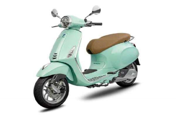 Jenis Vespa Matic Terbaru 2022, Intip Harga dan Spesifikasinya!