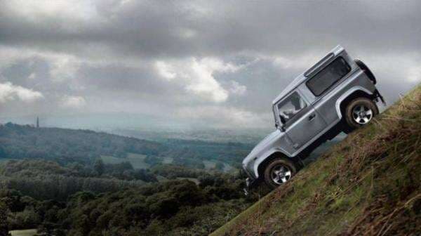 Pahami, Ini 5 Penyebab Bunyi saat Mobil Mundur