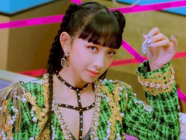 Video Musik 'Doomchita' SECRET NUMBER Tembus 3 Juta Penonton, Dita Karang Tampil Eksotis