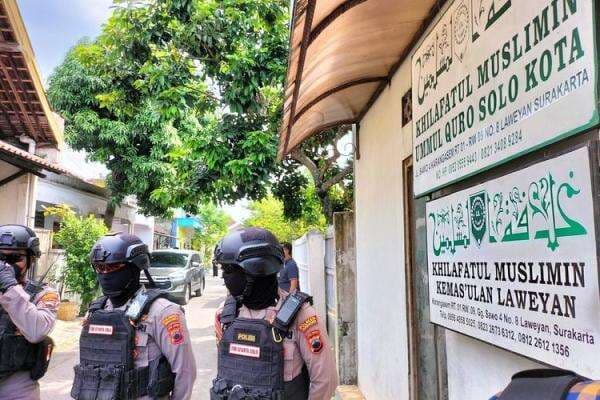 Geledah Kantor Pusat Khilafatul Muslimin, Polisi Sita Uang Milaran