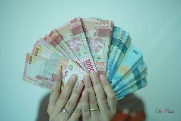 Simak Hoki 3 Zodiak Paling Beruntung, Cuan Minggu Bikin Bahagia