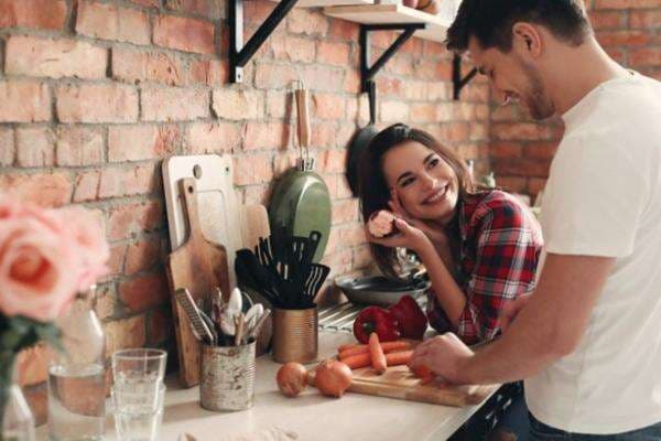 Sekali Bilang Enak, Tante Hani Minta Aku Datang Lagi