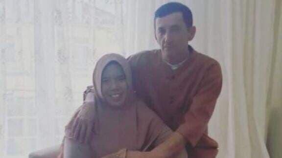 Dikira Bahagia Dinikahi Pria Bule, Rohimah Ali Kelimpungan Diminta Ganti Pengeluaran hingga Rp70 Juta saat Cerai: Mas Kawin Semua Dipretelin Dikira Bahagia Dinikahi Pria Bule, Rohimah Ali Kelimpungan Diminta Ganti Pengeluaran hingga Rp70 Juta saat Cerai: Mas Kawin Semua Dipretelin