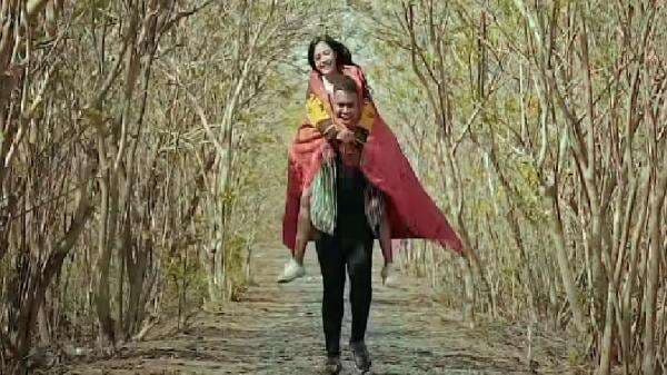 Chord Gitar dan Lirik Lagu Nyaman - Andmesh Kamaleng: Cintamu Senyaman Mentari Pagi