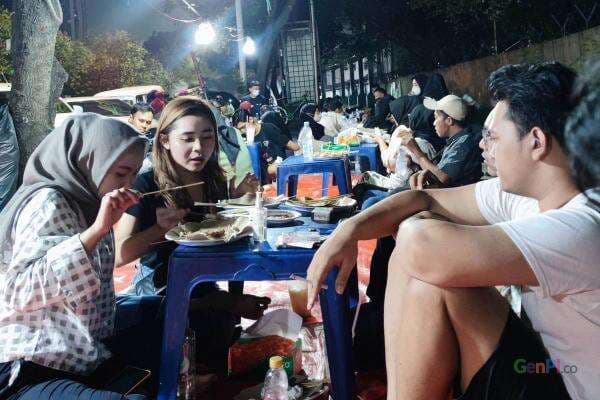 Sate Taichan Senayan, Pusat Kuliner Menghabiskan Malam