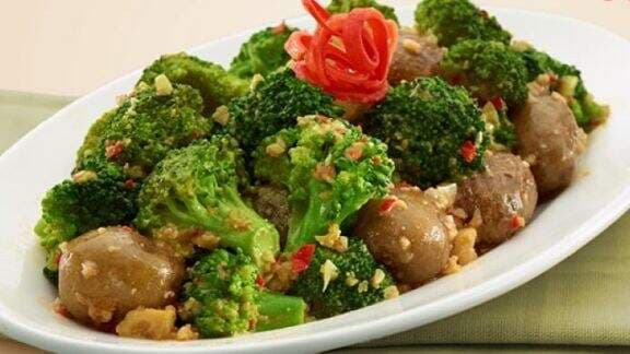 Resep Brokoli Kentang Saus Telur Asin, Menu Makan Sehat Gak Perlu Mahal