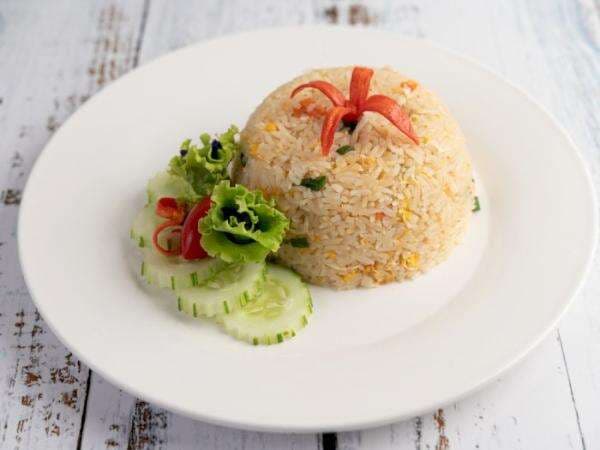 Mantan Chef Jual Nasi Goreng Harganya Cuma Rp 6.000, Rasanya Gak Kalah dengan Restoran