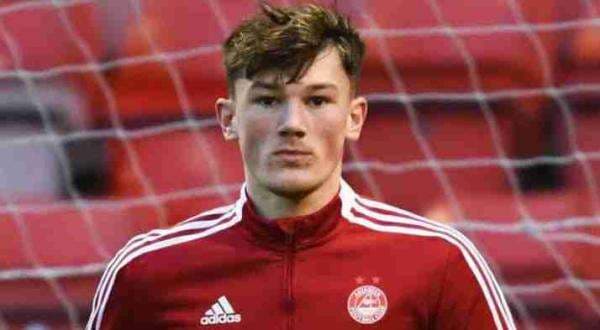 Liverpool Rekrut Bek Kiri Muda Calvin Ramsay Senilai £4,5 Juta