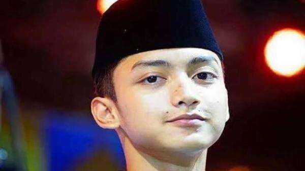 Profil dan Biodata Muhammad Ulul Azmi Askandar al-Abshor, Vokalis Grup Sholawat Syubbanul Muslimin