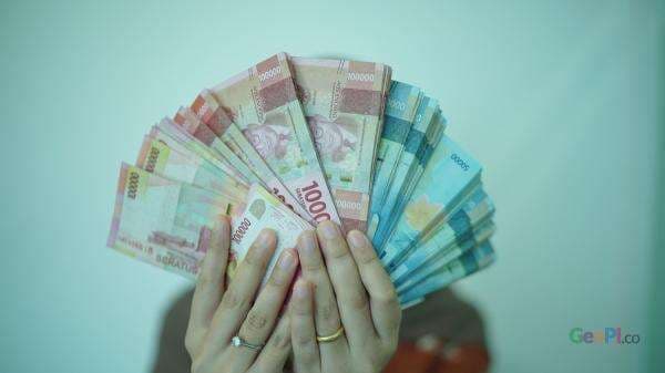 Hemat Pangkal Kaya, Ini 3 Zodiak Gemar Menabung Uang Hemat Pangkal Kaya, Ini 3 Zodiak Gemar Menabung Uang