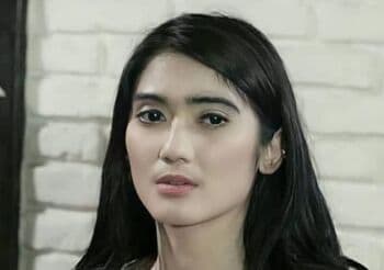 Biodata dan Agama Revi Mariska, Aktris yang Viral Usai Ngaku Ngamen untuk Makan