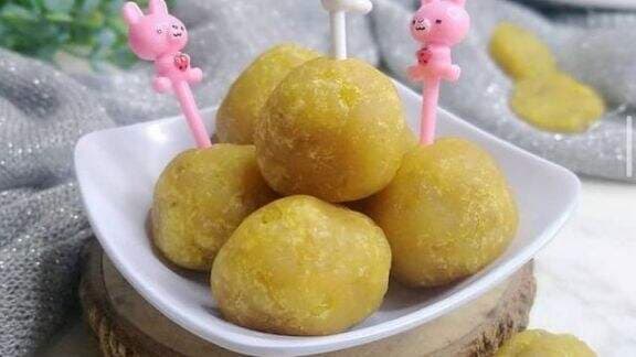 Resep Bola-bola Ubi, Snack MPASI untuk Anak Usia 1 Tahun Resep Bola-bola Ubi, Snack MPASI untuk Anak Usia 1 Tahun