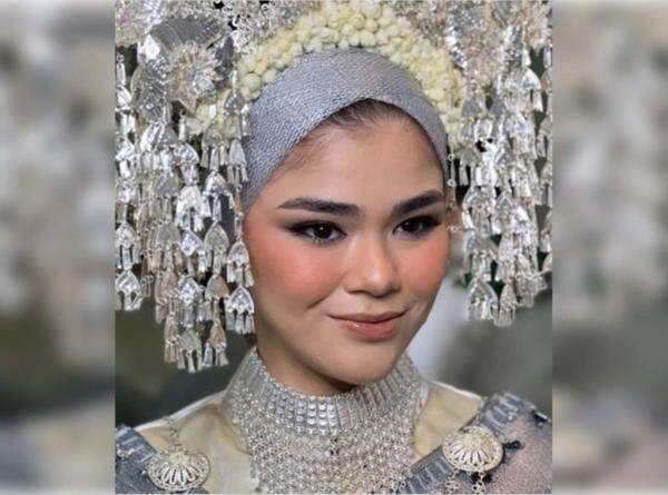 Sivia Azizah Nikah, Penampilannya Bikin Pangling