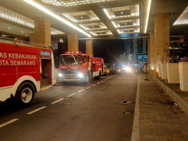 Astaga! Hotel Tentrem Kota Semarang Terbakar