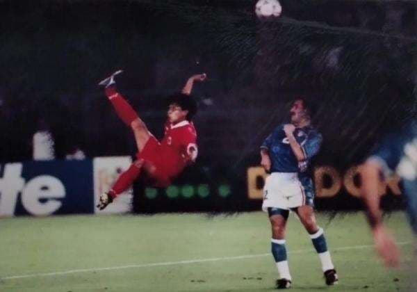 Mengenang Gol Salto Widodo C Putro ke Gawang Kuwait di Piala Asia 1996