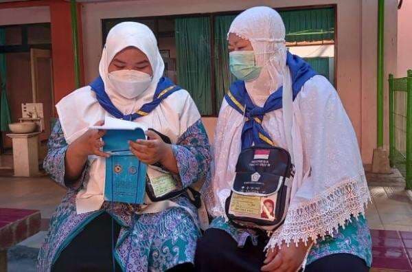 Cerita Nisa Jamaah Haji Termuda, Pergi ke Tanah Suci Gantikan Ayah yang Wafat