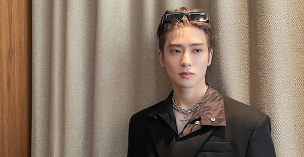 Resmi Jadi Brand Ambassador, Jaehyun NCT Tampil Mewah Saat Hadiri Prada SS23 di Milan!