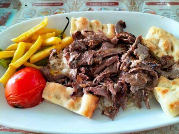 6 Kebab Populer Khas Turki, Ada yang Disebut ‘Sampah’ dan Mirip Sate! 6 Kebab Populer Khas Turki, Ada yang Disebut ‘Sampah’ dan Mirip Sate!