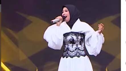 Dila Banjir Pujian Tampil di Rising Star Dangdut, Zaskia Gotik: Cengkoknya Bahaya Banget Dila Banjir Pujian Tampil di Rising Star Dangdut, Zaskia Gotik: Cengkoknya Bahaya Banget