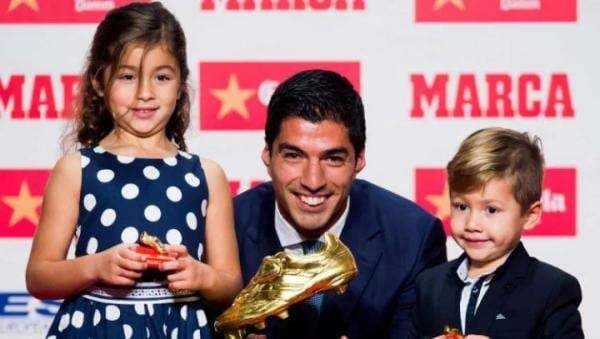 Profil, Agama, Umur Delfina Suarez: Putri Pemain Bola yang Jadi Sorotan