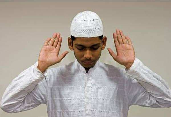 Cara Mengqodho Sholat Dzuhur di Waktu Ashar, Bacaan Niat, Arab, Latin, Arti