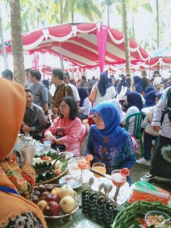 Promosikan Destinasi Wisata dan Kuliner, Bupati Kaur Buka Festival Gurita dan Surfing Competition 2022