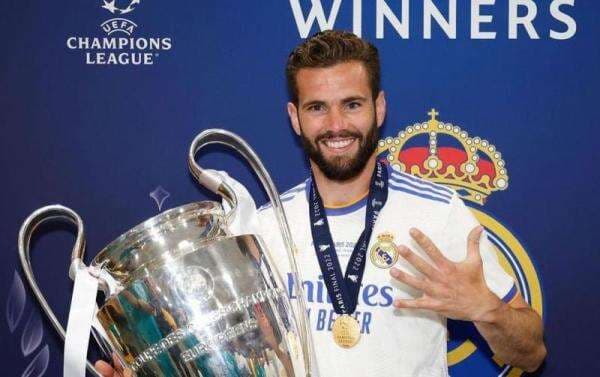 Jose Mourinho Jadikan Nacho Fernandez Sasaran Berikutnya