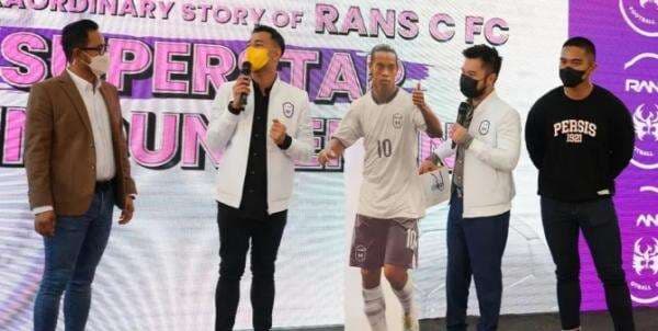 Daftar Harga Tiket untuk Menonton Aksi Ronaldinho di Kandang Arema FC