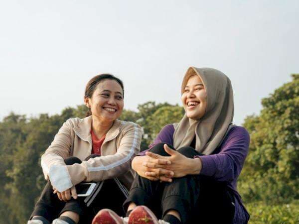 15 Contoh Pantun Jenaka Lucu yang Menghibur dan Bikin Ketawa