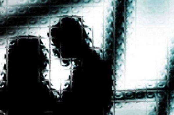 Pergoki Suami Berselingkuh lalu Banting HP, Istri Lapor Polisi