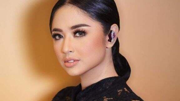 Teka Teki Penyebab Angga Wijaya Gugat Cerai Dewi Perssik Setelah 5 Tahun Menikah, Mantan Istri Saipul Jamil: Enggak Bisa...