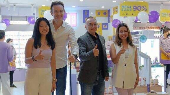 Sistersel Bertransformasi Jadi The Self Inc, Sediakan Mesin Skin-Check Berbasis AI