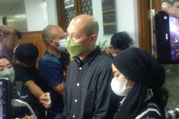 Profil dan Biodata Aditya Tumbuan, Anak Kandung Artis Frans Tumbuan dan Rima Melati