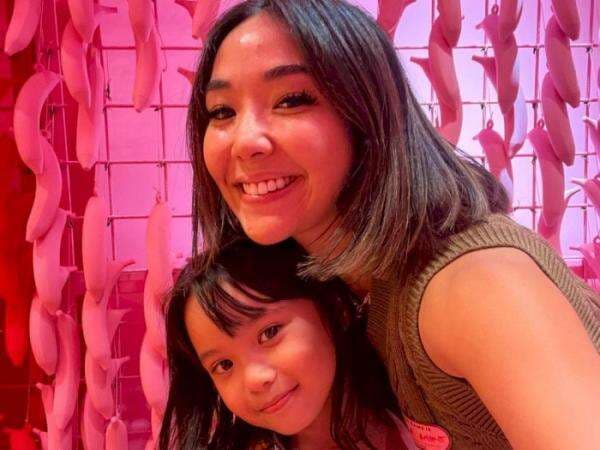 Potret Gemas Gisel dan Gempi Jalan-jalan ke Museum Es Krim, Netizen: Mama Rasa Kakak