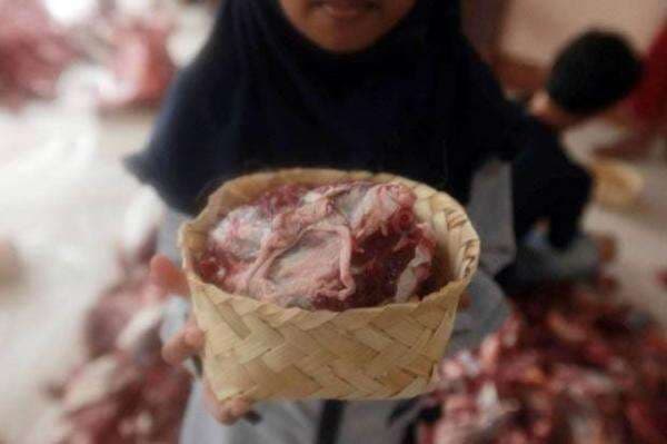 Cara Membagi Daging Kurban, Tidak Sah Dibagi dalam Keadaan Dimasak
