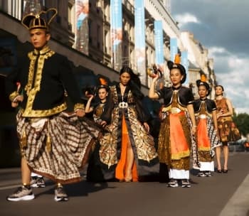 Intip Kekayaan Anggun C Sasmi, Penyanyi RI yang Sukses Memukau Paris lewat Sinden